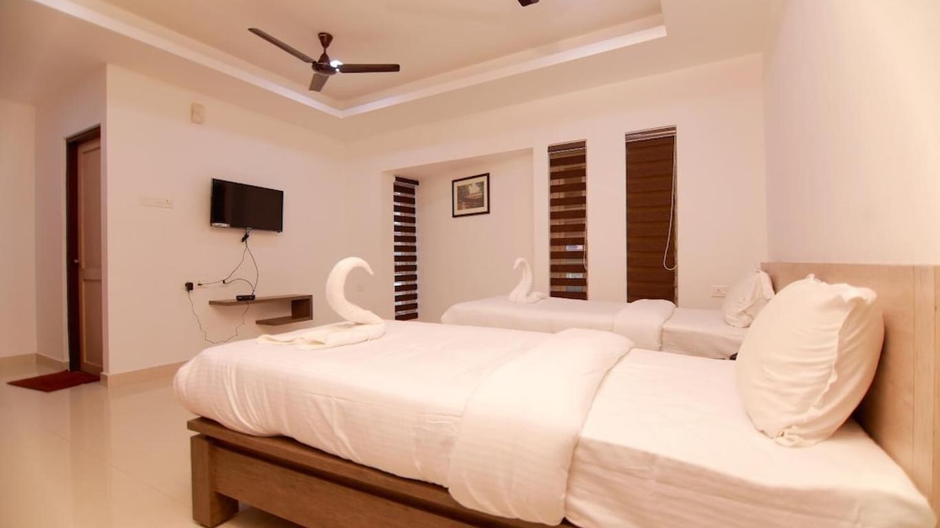 Chandra Inn