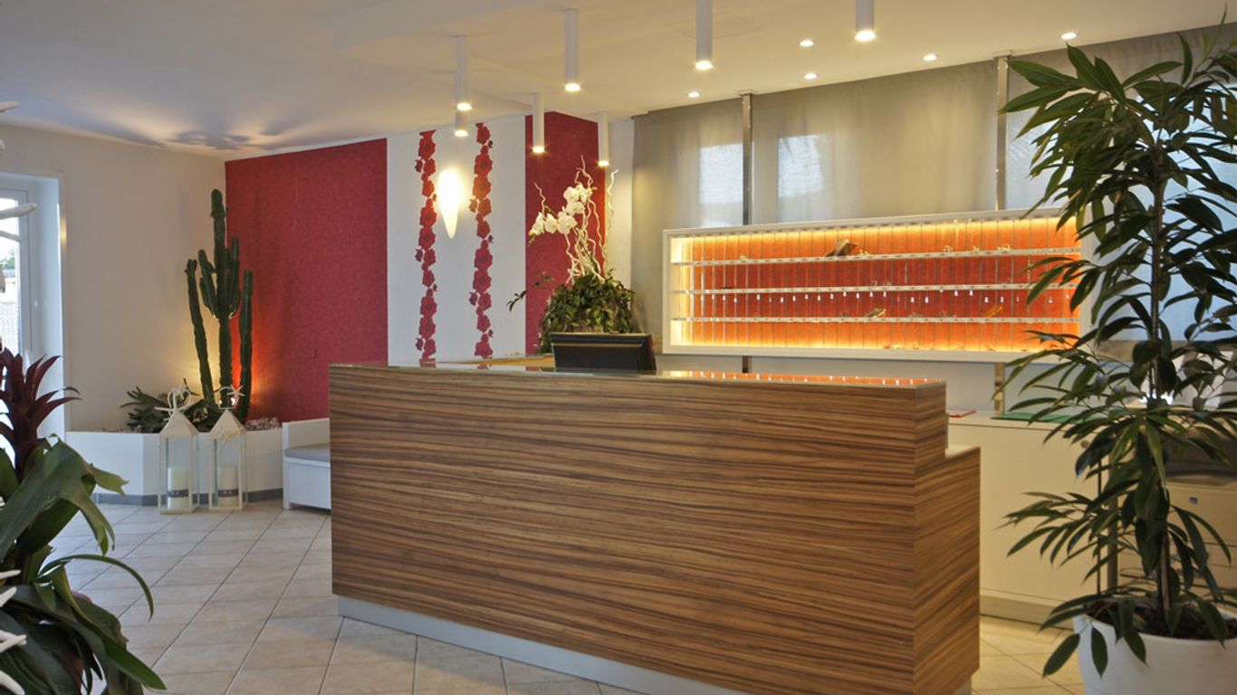 Promenade & Universale Hotel