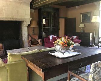 Beautiful 16th century residence with swimming pool - Loire Valley castles. - Cour-Cheverny - Їдальня