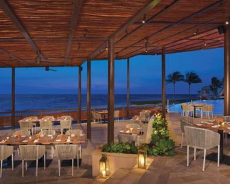 Dreams Riviera Cancun Resort & Spa - Puerto Morelos - Restaurant