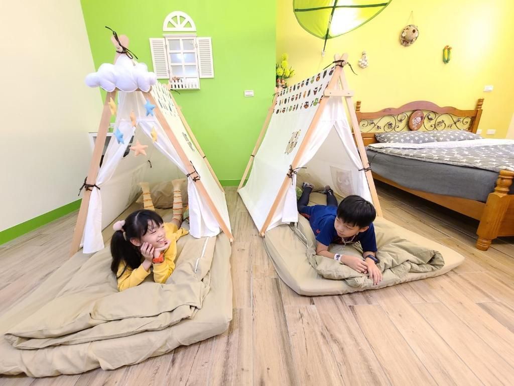 تاينان ليتل داي