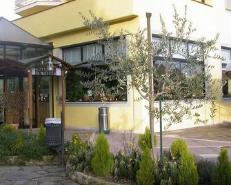 Hotel Il Roscio - Attigliano - Gebäude