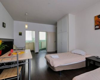 Budget Flats Antwerp - אנטוורפן - חדר שינה