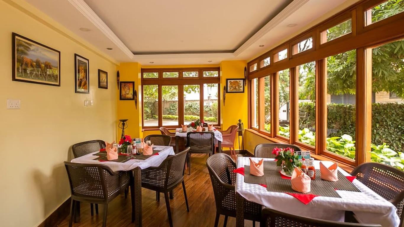 Meltonia Luxury Suites
