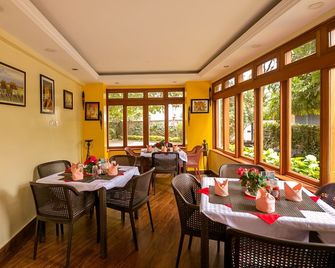 Meltonia Luxury Suites - Ναϊρόμπι - Εστιατόριο