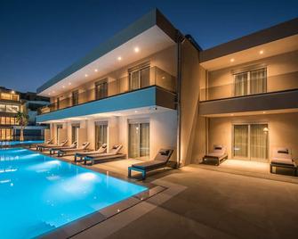 Riviera Boutique Hotel - Stalida - Bazén