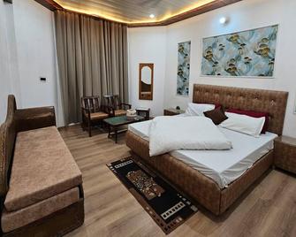 Chauhan Annexe - Barkot - Bedroom