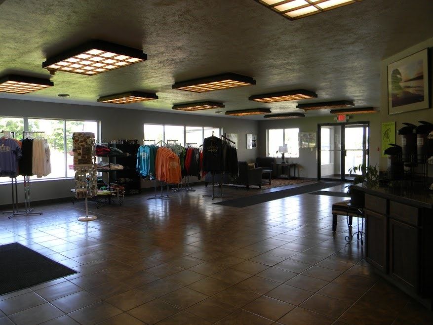 Boarders Inn & Suites by Cobblestone Hotels - Munising - Munising - Lobby