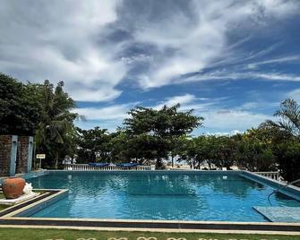 Chateau By The Sea - Lapu-Lapu City - Pool