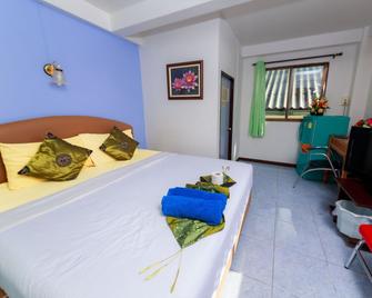 Green Hostel - Ayutthaya - Habitación