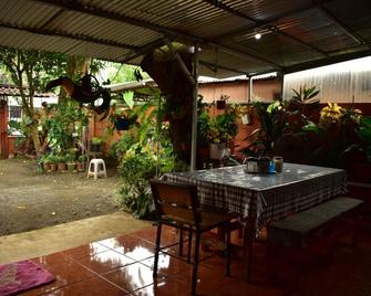 Casa Quepos - Quepos - Patio