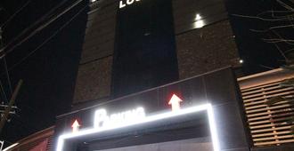 Louis J Hotel - Busán