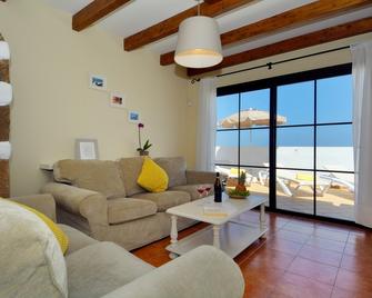 Villas Superior Chillout San Blas - Tías - Huiskamer