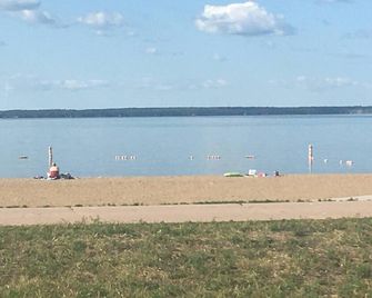 Beautiful furnished apartment available for sort term lease. - Бемінджі - Пляж