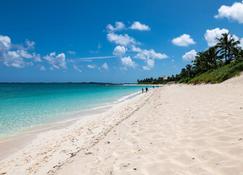 Hanna's Haven - in Nassau, The Bahamas - Nasáu - Playa