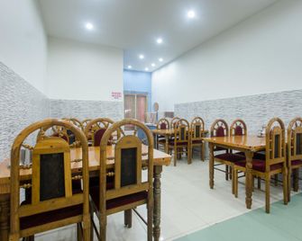 OYO High Range Inn - Munnar - Restaurant