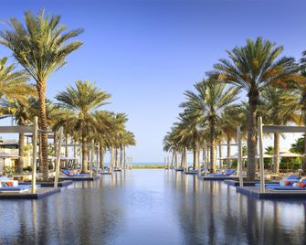 Park Hyatt Abu Dhabi Hotel and Villas - Abu Dabi - Piscina