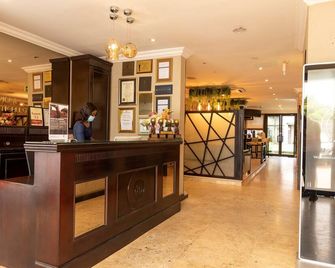 Villa Monticello - Acra - Recepción