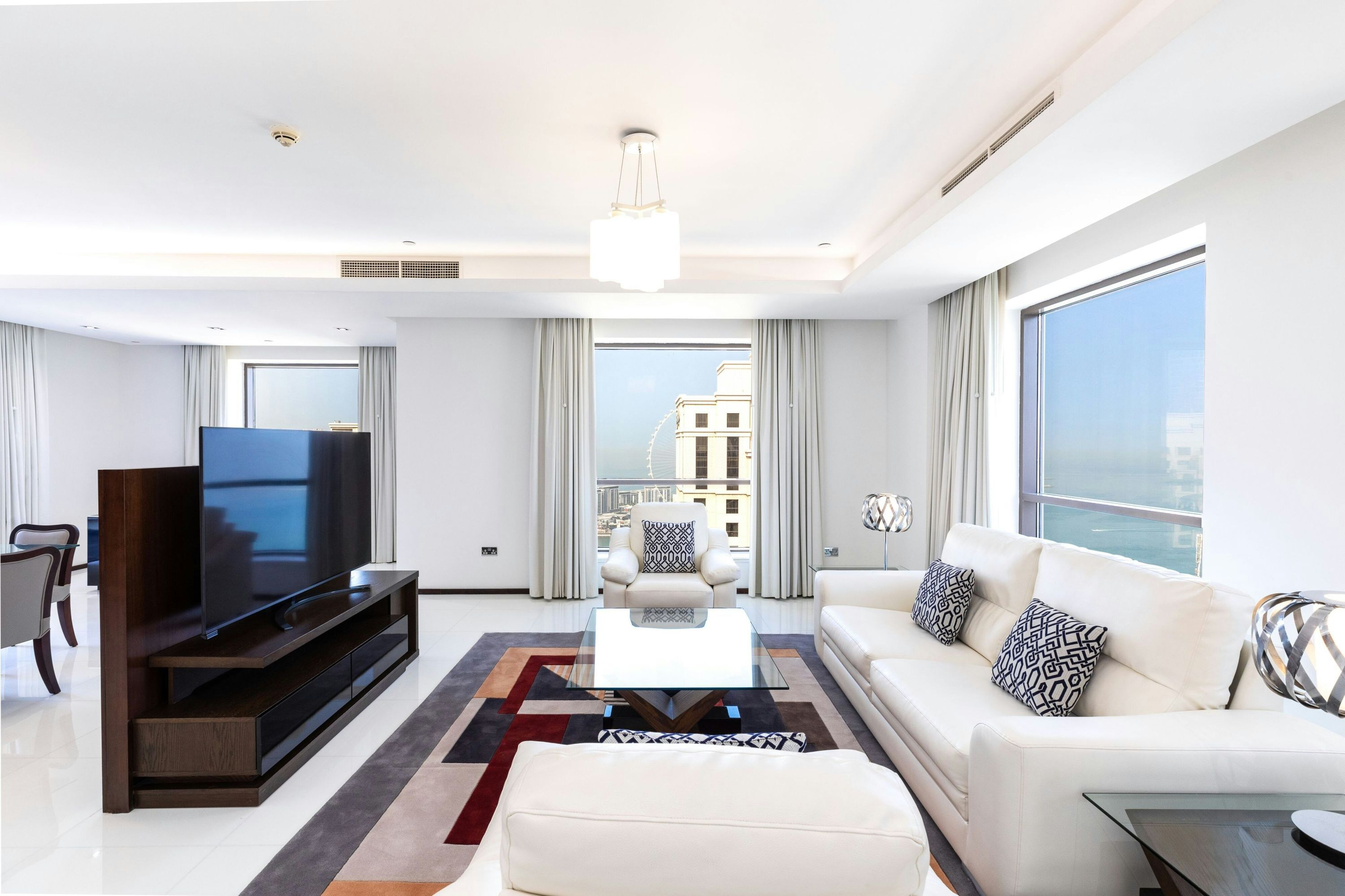 فندق شيراتون ذا ووك، دبي