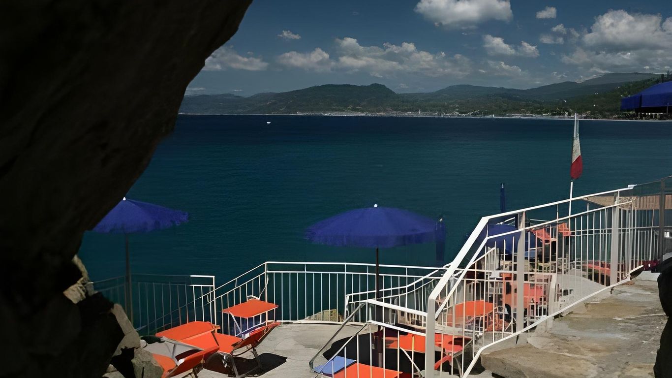 جراند هوتل دي كاستيلي