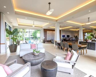 The Whaler By Kbm Resorts - Lahaina - Lobby
