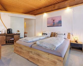 Apartment '-8-die Acht, Studio 25qm' with Private Terrace, Shared Garden and Wi-Fi - Rosenfeld - Bedroom