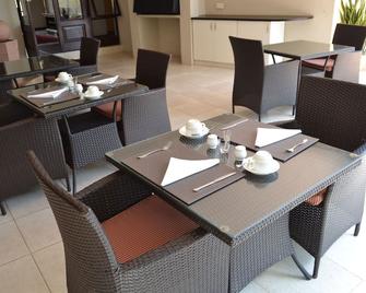 The Capital Guest House - Gaborone - Restaurant