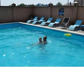 Hotel Lotos - Anapa - Svømmebasseng