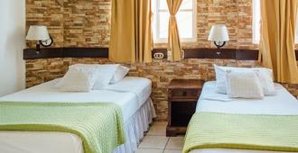 Hotel Casa Amelia - Flores - Bedroom