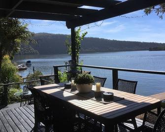 Spring Specials .Allawah. Fireside Living Hawkesbury River Spectacular Views - Brooklyn - Balcón