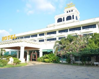 Kresident - Phitsanulok - Building