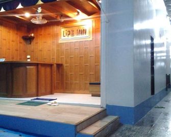 Lipe Inn - Ko Lipe - Front desk