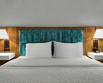 Hampton Inn & Suites Syracuse Dewitt - Syracuse - Ložnice