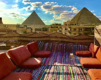 Pyramids Paradise Hotel - Giza