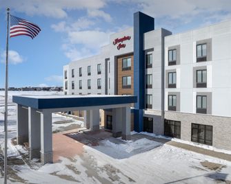 Hampton Inn by Hilton Waterloo Cedar Valley - Waterloo - Bygning