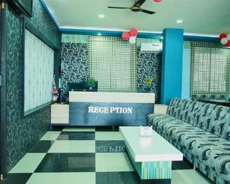 New Holiday Inn - Ajmer - Rezeption
