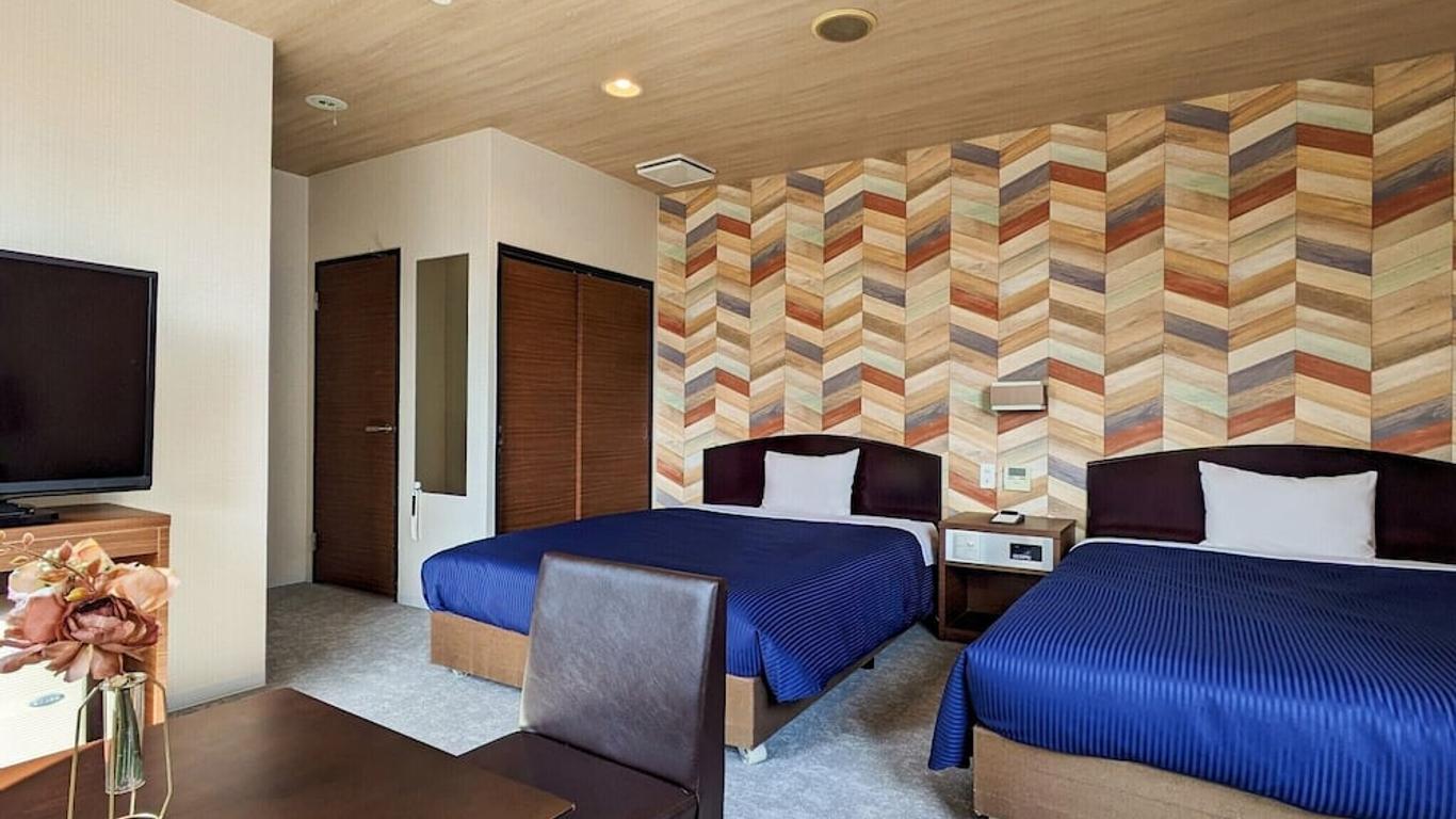 هوتل نيو جايا ياكوين