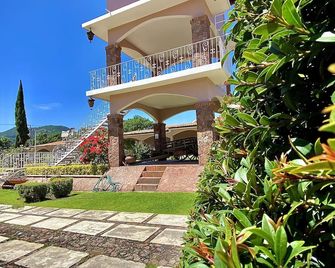 Hotel Ojo de Agua - Ciudad Hidalgo
