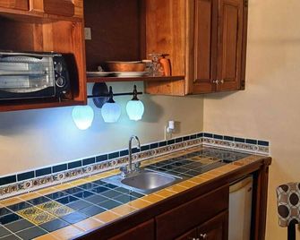 Bamboleo Inn - Ciudad de Belice - Cocina