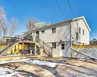 2 Mi to Downtown Colorado Springs: Apt w/ Grill! - Colorado Springs - Edificio