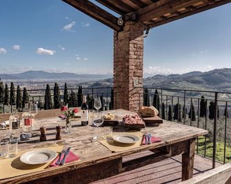 Agriturismo La Fattoria di Capezzana - Carmignano - Balcón