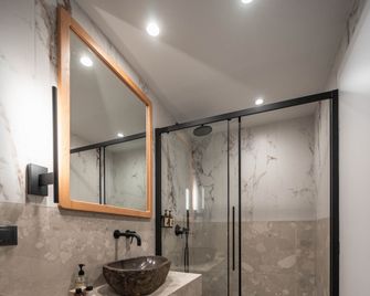 Athesense Suites - Atina - Banyo