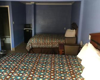 Ruby Motel - Long Beach - Bedroom