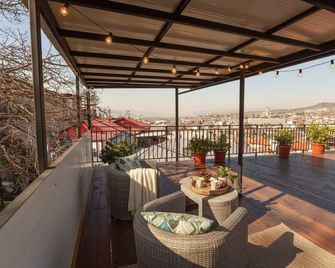 Kvl Hotel - Tbilissi - Balcon