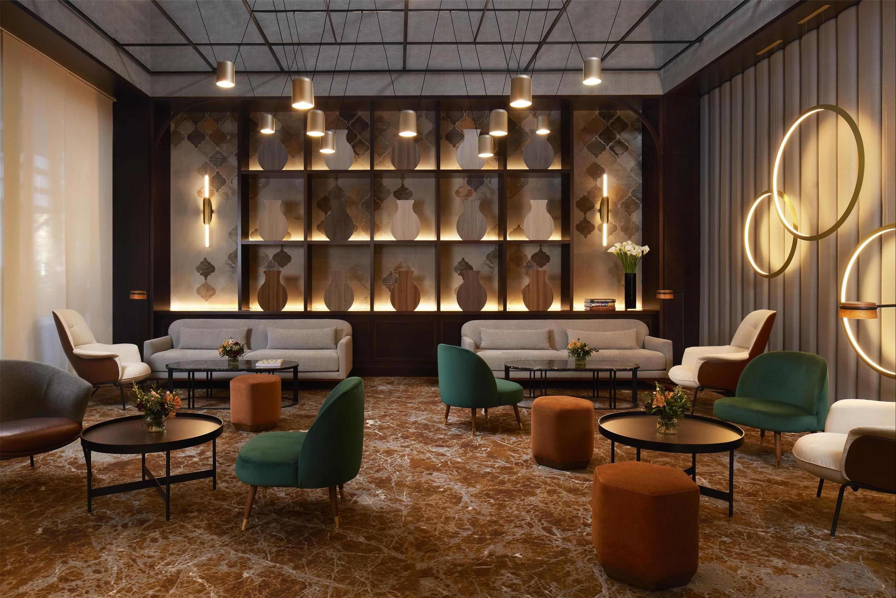 إن إتش كوليكشن سيفيلا