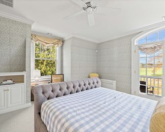 Charming Coastal Loft - Kennebunk - Quarto