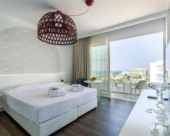 Margadina Hotel - איה נאפה - חדר שינה