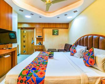 فاب هوتل بالاش ريزيدنسي - رانتشي - غرفة نوم