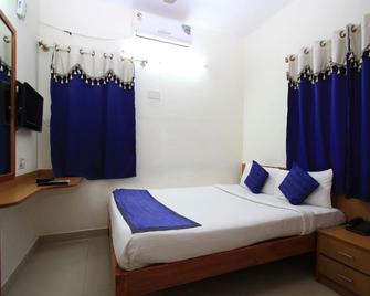 Arra Suites Kempegowda Airport Hotel - Devanhalli - Bedroom