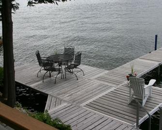 Charming cabin on Lake Winnisquam - Meredith - Terasa
